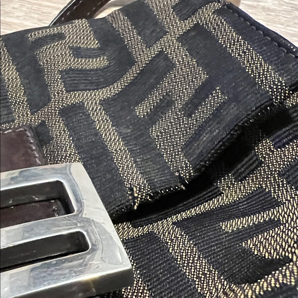RARE Vintage Fendi Mini Mama Baguette in Brown and Black Logo Monogram Bag - Picture 11 of 13